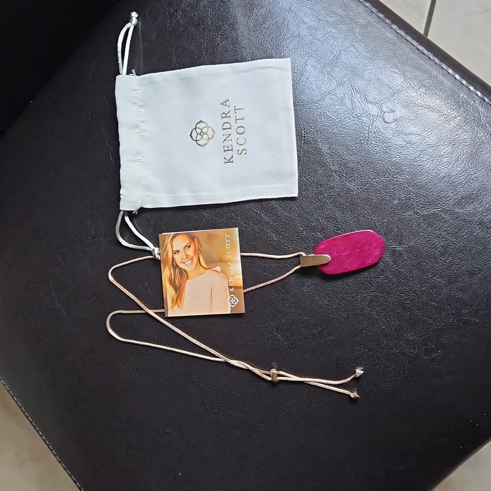 Kendra Scott Rose Gold Necklace.